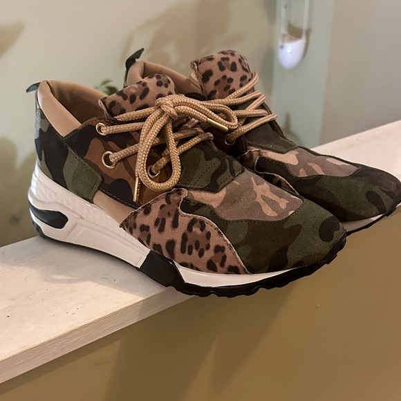 Steve Madden Shoes - Steve Madden Camouflage and Leopard Women's Sneakers
